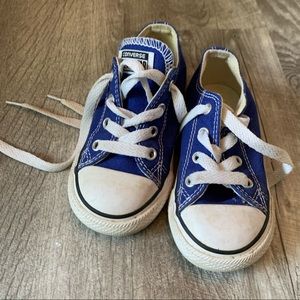 SOLD Boys blue converse size 7